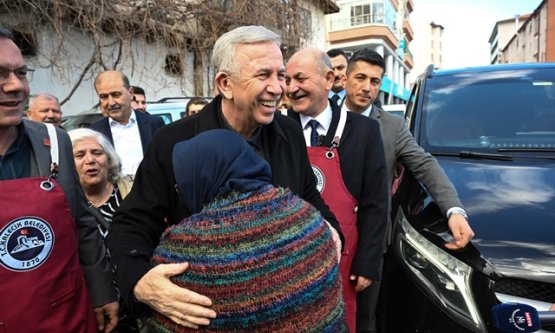 Kalecik'te Lezzet Dolu Buluşma: Mansur Yavaş Tezgâh Başına Geçti!