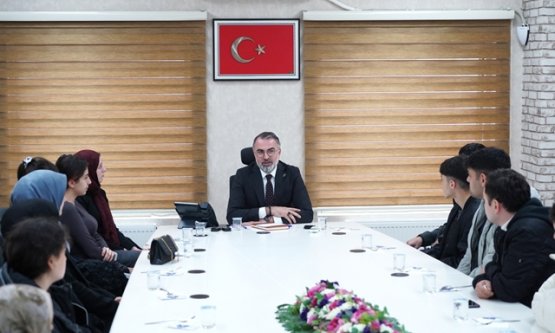 Kestel'de Gençlerin KPSS Yolculuğuna Başkan Desteği: Ücretsiz Kaynak Kitaplar Dağıtıldı