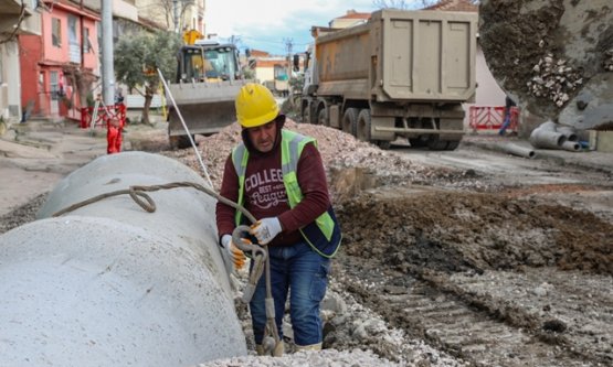 Mustafakemalpaşa'da Altyapı Devrimi: Yarım Asırlık Borular Tarih Oluyor!