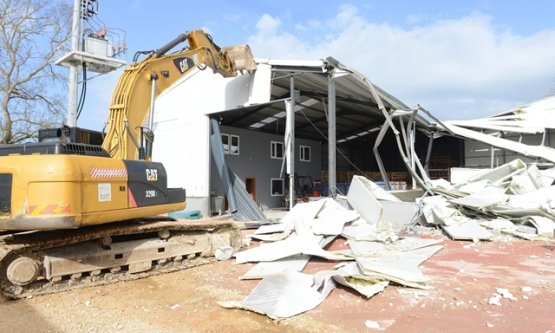 Nilüfer'de Tarım Arazileri Koruma Altında: Ürünlü'de 3 Kaçak Yapı Daha Yıkıldı!