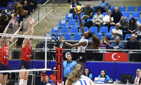 Nilüfer'in Sultanları Aydın'da Parladı: Deplasmanda Kritik 3 Puan!