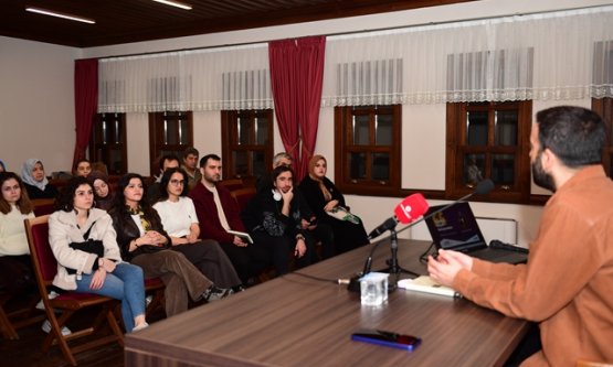 Osmangazi'de Edebiyat Rüzgarı: 'Okumadığımız Kitaplar Hakkında Nasıl Konuşuruz?'