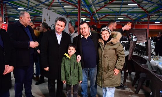 Osmangazi'de Panayır Sofrası: Başkan Erkan Aydın Yüzlerce Vatandaşla Buluştu