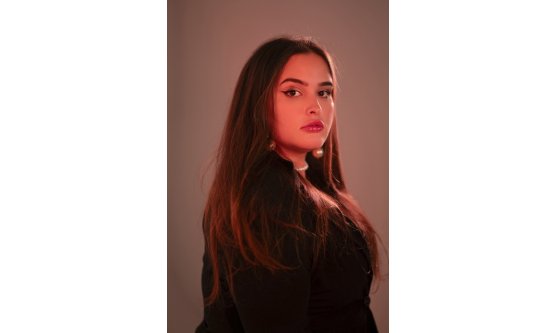 Bağımsız Müziğin Yeni Soluğu: Öykü Dörter'den İlk Albüm 'SENDEN ÖNCE BEN KİMDİM'