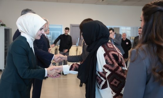 Bakan Mahinur Özdemir Göktaş'tan Bakanlık Personeline Bayram Mesajı: 'Birlik ve Dayanışma Ruhumuz Daim Olsun'