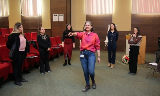 Bursa Büyükşehir'den Fabrikada ‘Hak' Mesaisi: ÜÇGE Kadın Çalışanları Kolektif İz Bırakıyor!