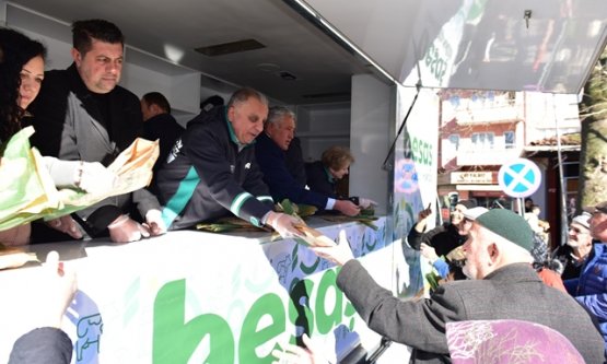 Bursa Büyükşehir'den Yenişehir'de Ramazan Bereketi: BESAŞ Pideleri Sofralarda!