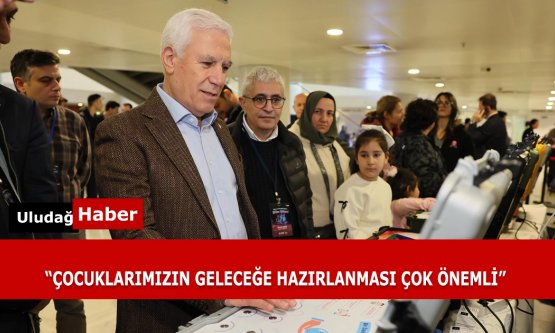 Bursa'da Bilim Rüzgarı: Merinos'ta Teknoloji Şöleni Çocukları Geleceğe Hazırlıyor!