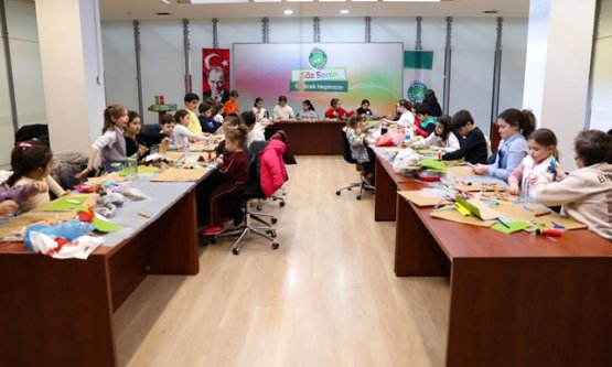 Bursa'da Geleceğin Mimarları İş Başında: 'Bir Günlüğüne Mimar Oluyorum' Etkinliği!