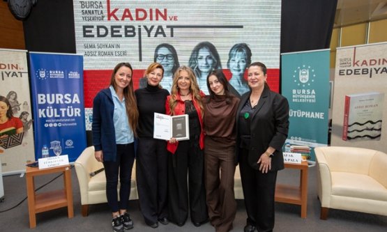 Bursa'da Kadınların Sesi Edebiyatla Yükseliyor: 'Adsız Roman' Okurlarıyla Buluştu!