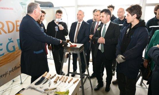 Bursa'da Zanaatın Geleceği Gençlere Emanet: 'Usta Ellerden Geleceğe' Projesi Tanıtıldı
