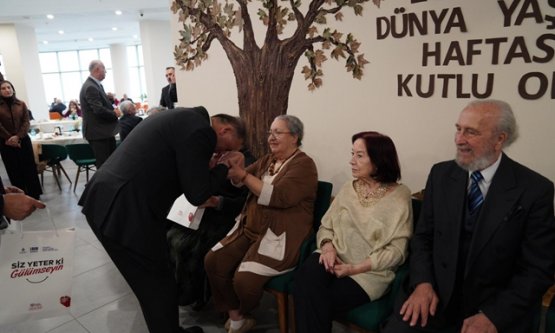 İBB'den Kartal Huzurevi'nde Anlamlı Bayram Kahvaltısı: 'Sizler İstanbul'un Hafızasısınız'