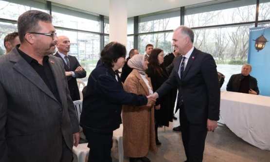 İnegöl'de Bayram Coşkusu ve Çanakkale Ruhu Bir Arada: Protokol ve Vatandaşlar Kucaklaştı!