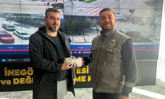 İnegöl'de İnsanlık Ölmemiş Dedirten Olay: Kayıp 200 Bin TL Sahibine Kavuştu!