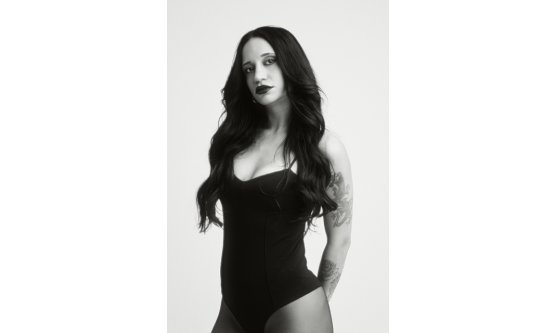 Melis Karaduman'dan Alternatif Sahneye Yeni Soluk: 'Barıştım Yalnızlıkla' Yayında!