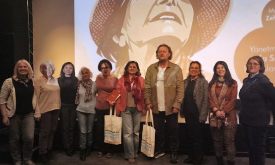 Nilüfer'de 'İnceliklerin Şairi' Gülten Akın Anıldı: Belgesel ve Söyleşi Günü