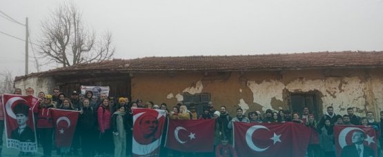 Nilüfer'de Şehitler İçin Anlamlı Adımlar: 8,5 Kilometrelik Çanakkale Zaferi Yürüyüşü!