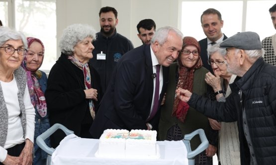 Nilüfer'de Vefa Buluşması: Başkan Şadi Özdemir 'Kentin Hafızaları” ile Bir Araya Geldi