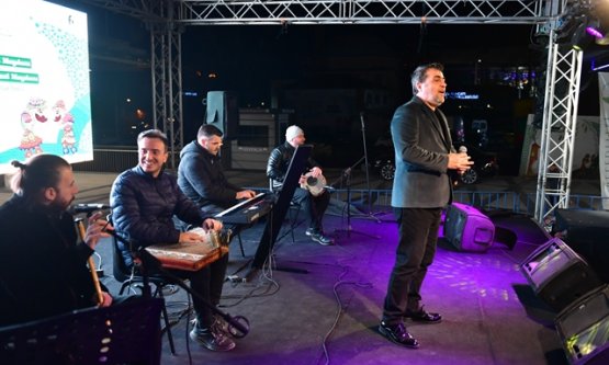 Osmangazi Meydanı'nda Ramazan Coşkusu: Cahit Kaşıkçılar ve Türk Sanat Müziği Rüzgarı!