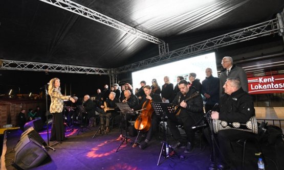 Osmangazi'de Çanakkale Ruhu Ezgilerle Yankılandı: 'Nağmelerle Destanlaşan Çanakkale'