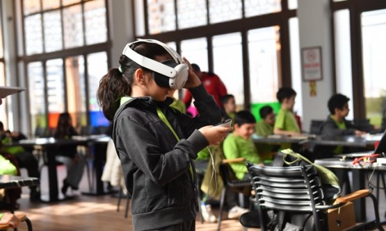 Osmangazi'de Geleceğin Kahramanları Hazırlanıyor: Çocuklara VR Gözlüklü Afet Eğitimi!