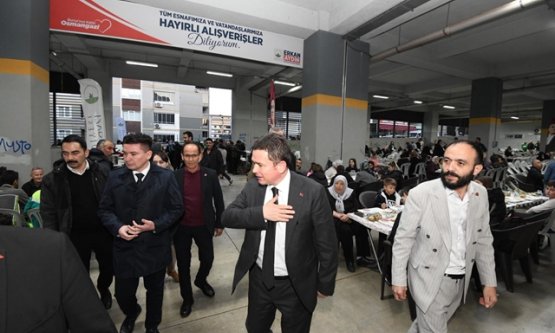 Osmangazi'de Gönül Sofraları Yunuseli'de Kuruldu: Başkan Erkan Aydın Vatandaşlarla İftarda Buluştu!