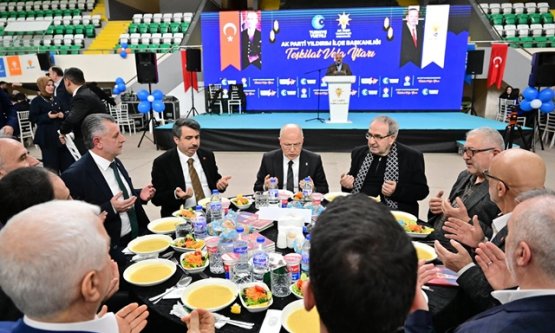 Yıldırım'da Vefa Rüzgarı: AK Parti Teşkilatı Dev İftar Sofrasında Buluştu!