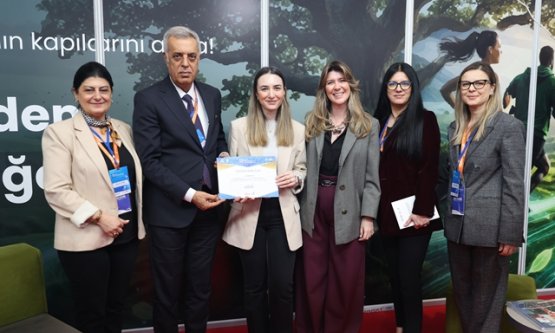 Bursa'da Dev İstihdam Zirvesi: 180 Dev Firma 'Parla' Temasıyla İş Arayanlarla Buluştu!