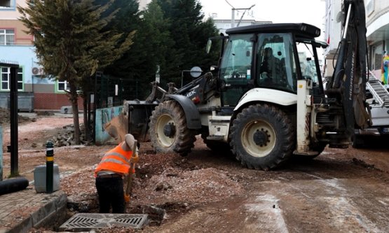Bursa'da Hizmet Seferberliği: Büyükşehir 17 İlçede 120'den Fazla Noktada Sahada!