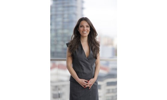 Dijital Ekranlar Çocukların Diş Sağlığını Tehdit Ediyor: 'Ekran Başında Yemek Yemek Çürük Riskini Artırıyor!'