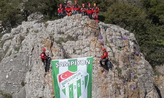 Gürsuda Nefes Kesen Tatbikat: GÜRAK ve AKUT Zirvede Bursaspor Bayrağı Açtı!