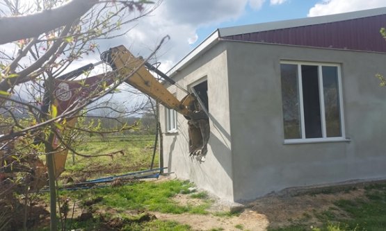 İnegöl'de Kaçak Yapıya Geçit Yok: 27 Ayda 142 Yapı Yerle Bir Edildi!