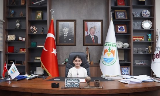 İznik Belediyesi'nde 23 Nisan Heyecanı: Başkanlık Koltuğu Ada Olgun'un!