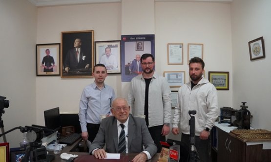 İznik'in Hafızası Geleceğe Taşınıyor: 61 Yıllık Diş Hekimi Ünal Güngör'ün Hayatı Belgesel Oldu!