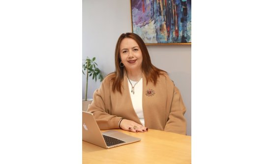 Kadınlarda DEHB Gerçeği: Başarı Maskesinin Altındaki 5 Yıllık Gecikme!