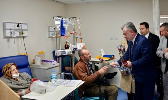 Kanser Haftası'nda Anlamlı Ziyaret: Onkoloji Hastalarına Moral ve Motivasyon Desteği!