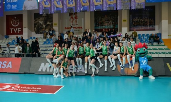 Nilüfer'in Sultanları Sezonu Zaferle Kapattı: Sultanlar Ligi'nde Yedinci Sıra Nilüfer'in!