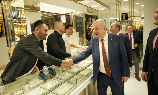 Ümit Özdağ İnegöl Kuyumcular Çarşısı'nda: 'Ekonomik Buhrandan Üretimle Çıkacağız'
