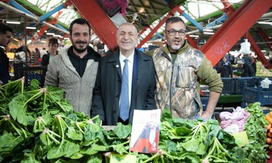 Ümit Özdağ Soğanlı Pazarı'nda Vatandaşın Nabzını Tuttu: 'Mutfaktaki Yangını Üretimle Söndüreceğiz'