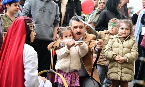 Yıldırım'da 23 Nisan Karnavalı: Binlerce Çocuk Bayram Coşkusunda Buluştu!