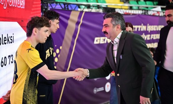 Yıldırımda Boks Şöleni: 65 Şehirden 644 Sporcu Türkiye Şampiyonası İçin Ringe Çıktı!