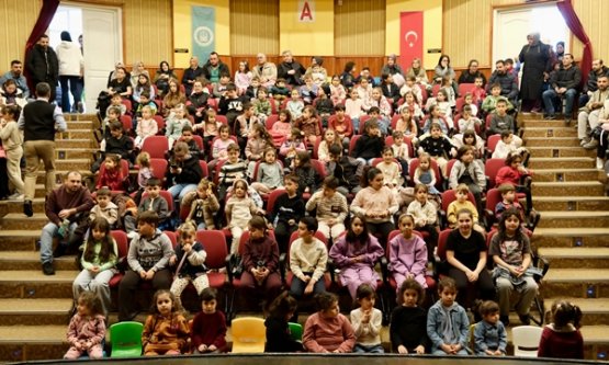 Yıldırım'da Çocuklar Sanatla Büyüyor: Adile Naşit Tiyatrosu'nda Her Pazar Ücretsiz Eğlence!