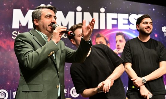 Yıldırım'da Kahkaha Tufanı: Müminifest Grubu Bursalıları Gülmekten Kırıp Geçirdi!