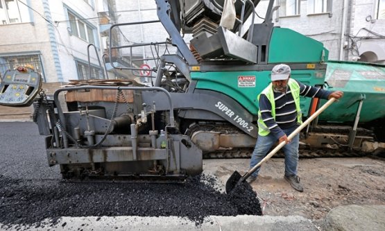 Yıldırım'da Ulaşım Konforu Artıyor: Baruthane Mahallesi'nde Asfalt Seferberliği