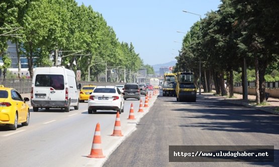 İstanbul Yolu'na Konforlu Dokunuş: Bursa Büyükşehir'den 1500 Metrelik Dev Asfalt Yenileme Hamlesi!