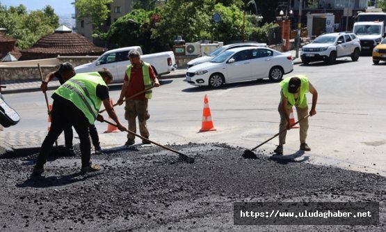 Çekirge 1. Murat Caddesi'nde asfalt yenileme çalışması tamamlandı