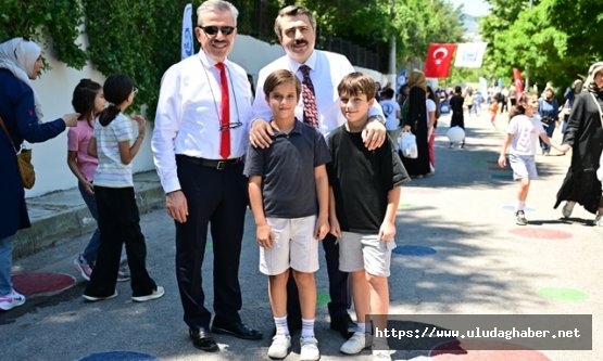 Yıldırım Belediyesi Ertuğrulgazi Mahallesi'nde oyun sokağı açtı