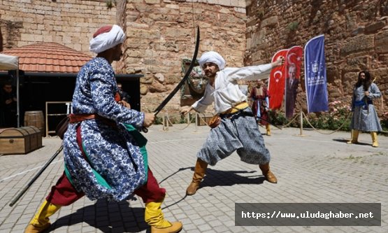 Zindankapı'da Geleneksel Türk Kılıcı Turnuvası düzenlendi