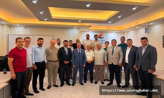 Büyük Birlik Partisi Genel Başkan Yardımcısı Ekrem Alfatlı Bursa Bağımsız Yaşam Derneği'nin programına katıldı