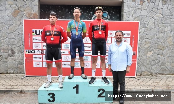 Nilüfer Belediyesi 1. Bölge 3. Etap Dağ Bisikleti Yarışı'nda 95 sporcu pedal çevirdi